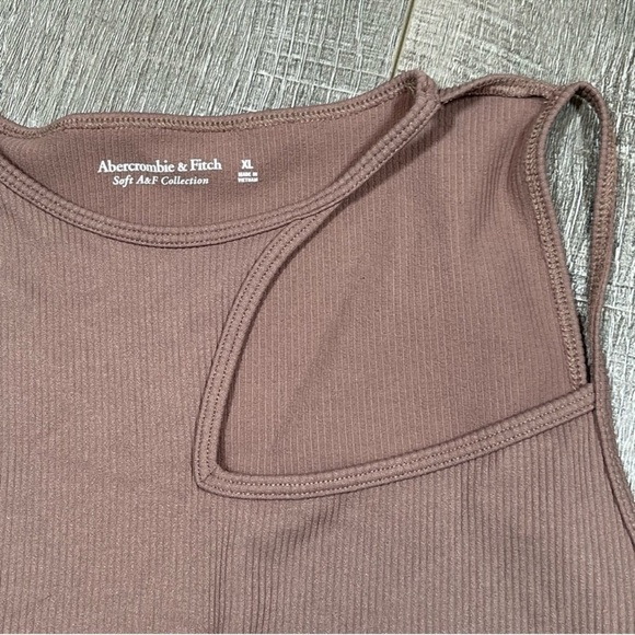 Abercrombie and fitch soft a&f collection Ribbed Crop Top cut out Size XL - Picture 3 of 4